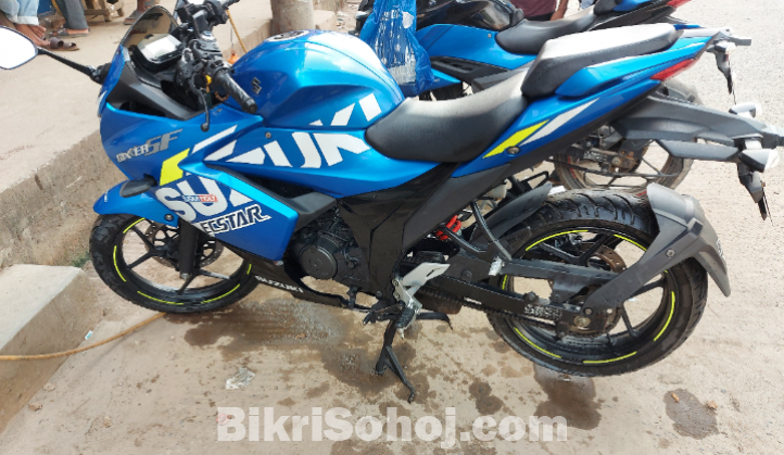 SUZUKI GIXXER SF